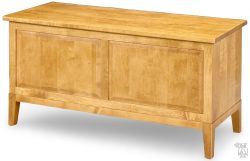 California Made Solid Maple Wood Alta Lift-top Blanket Chest in Cashew Finish